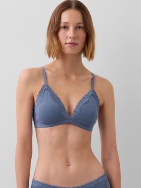 GAP Lace-Trim organic stretch cotton triangle bra, size M NWT